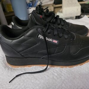Reebok Men's Black and Gum Sneakers